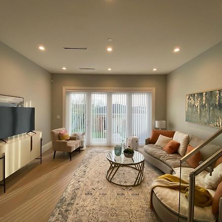 Four Bedrooms New Lovely Duplex House-1628 Vancouver Bagian luar foto